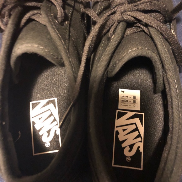 All black Vans - Picture 3 of 4